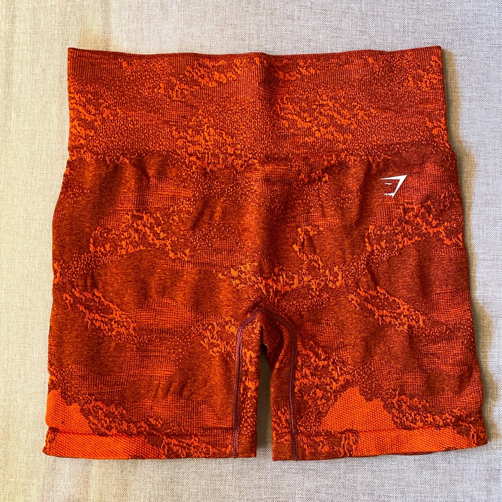 Adapt Camo Seamless shorts